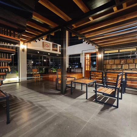 Cafe Sola Bnb Shillong Eksteriør billede