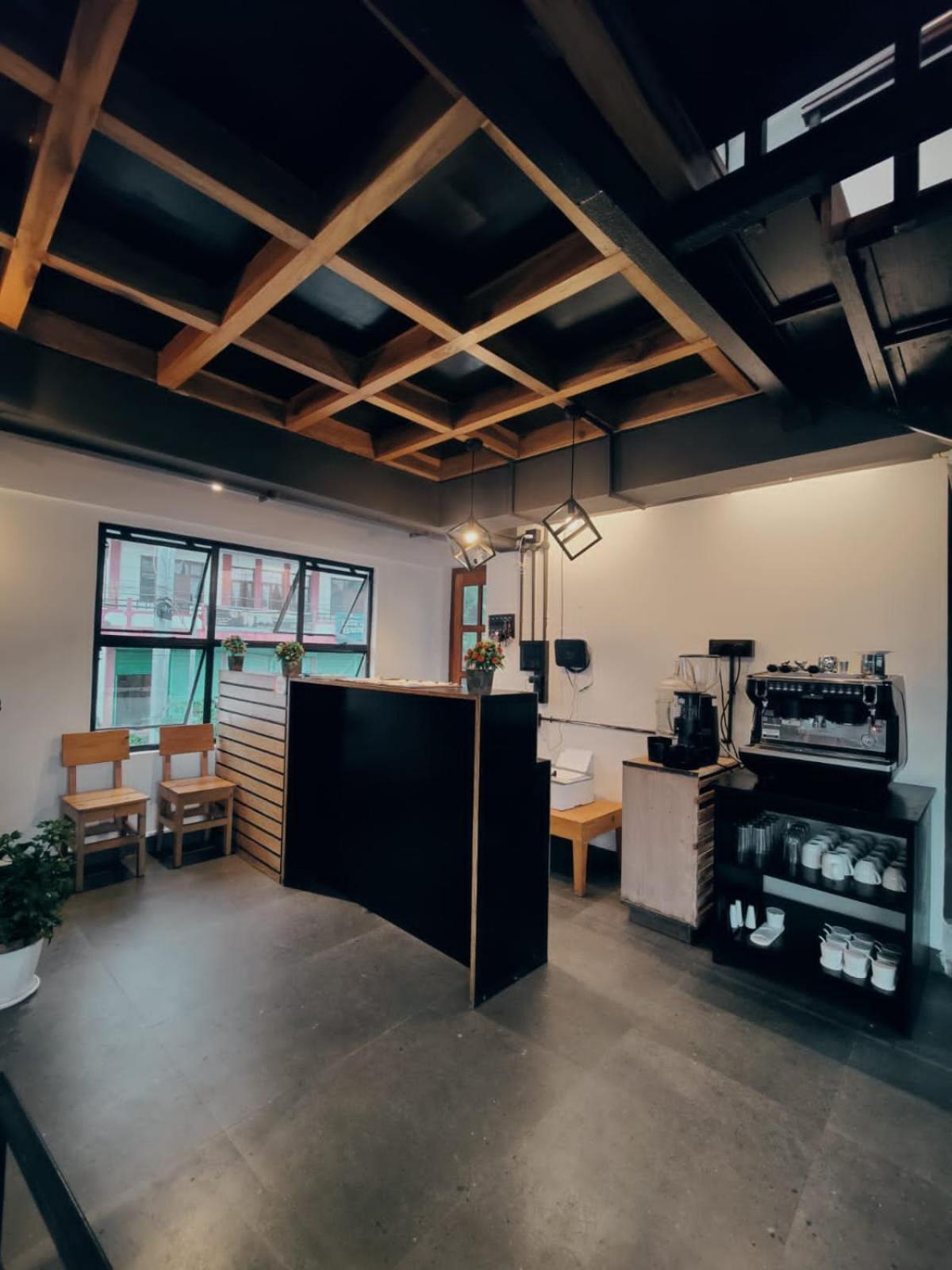 Cafe Sola Bnb Shillong Eksteriør billede